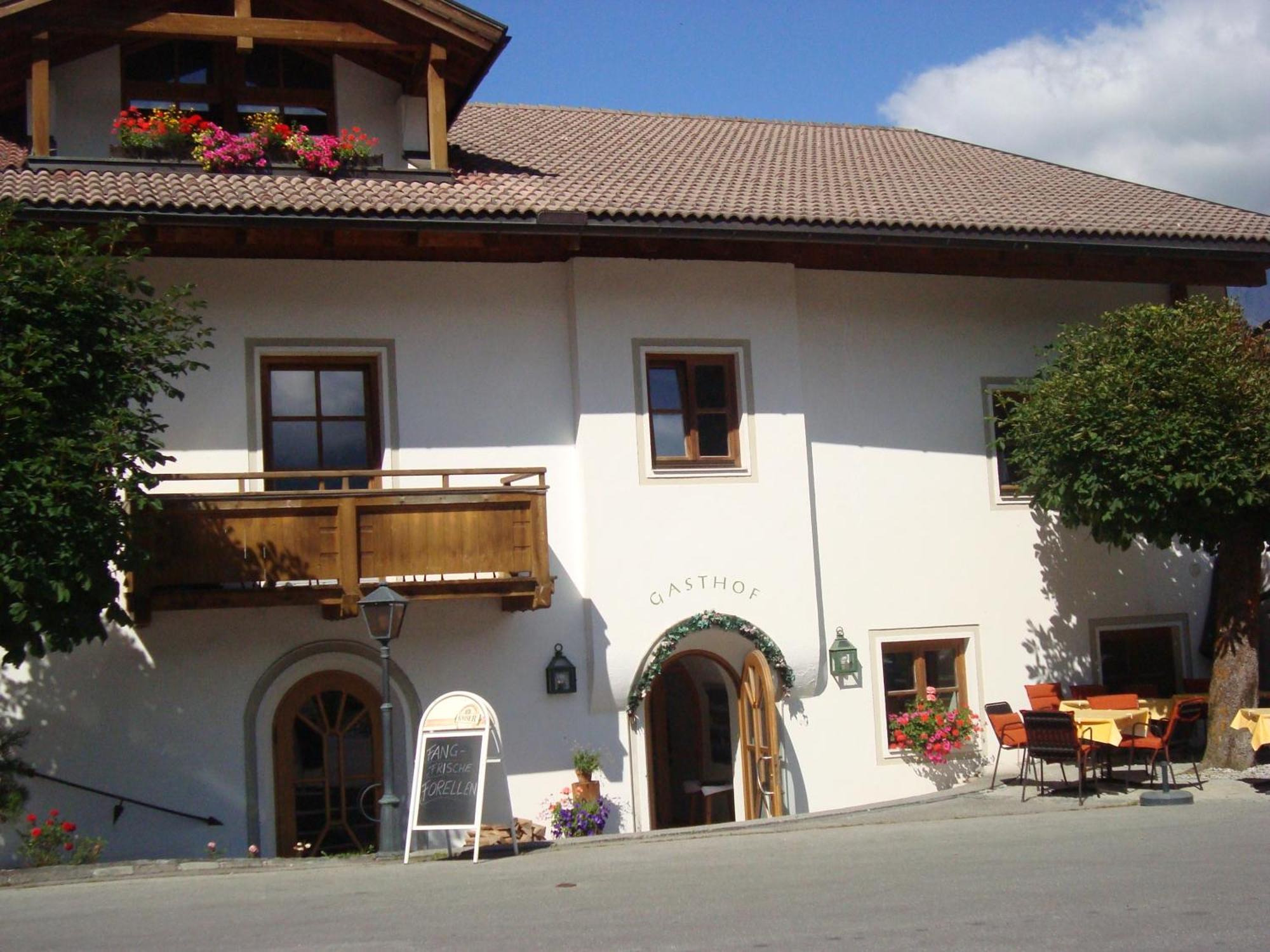 Hotel Zum Goldenen Loewen ببيرفيير المظهر الخارجي الصورة