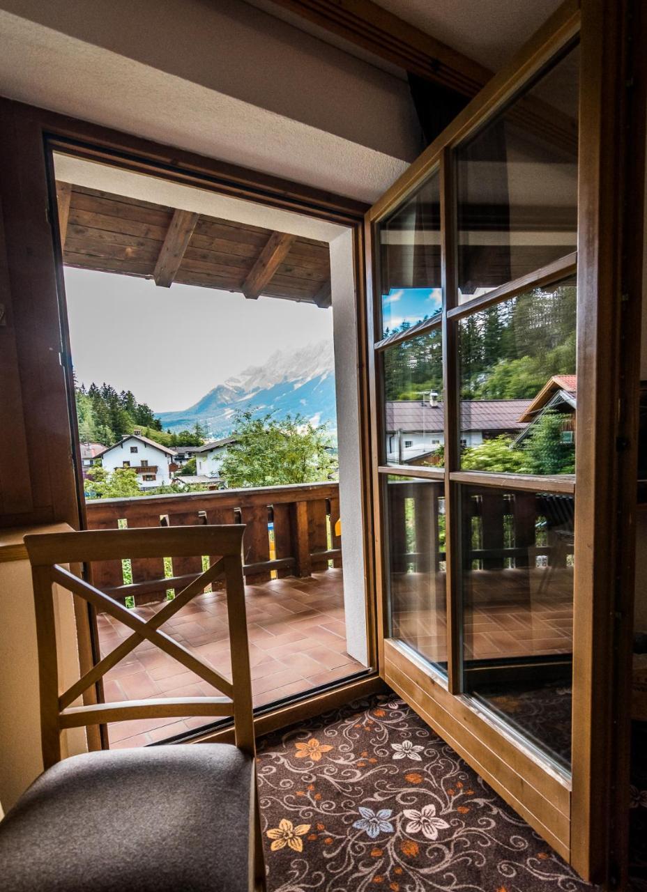 Hotel Zum Goldenen Loewen ببيرفيير المظهر الخارجي الصورة