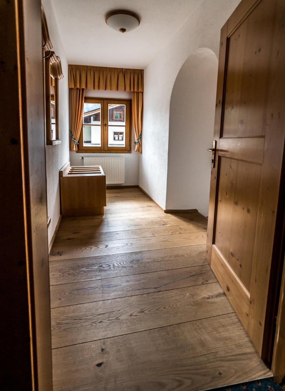 Hotel Zum Goldenen Loewen ببيرفيير المظهر الخارجي الصورة