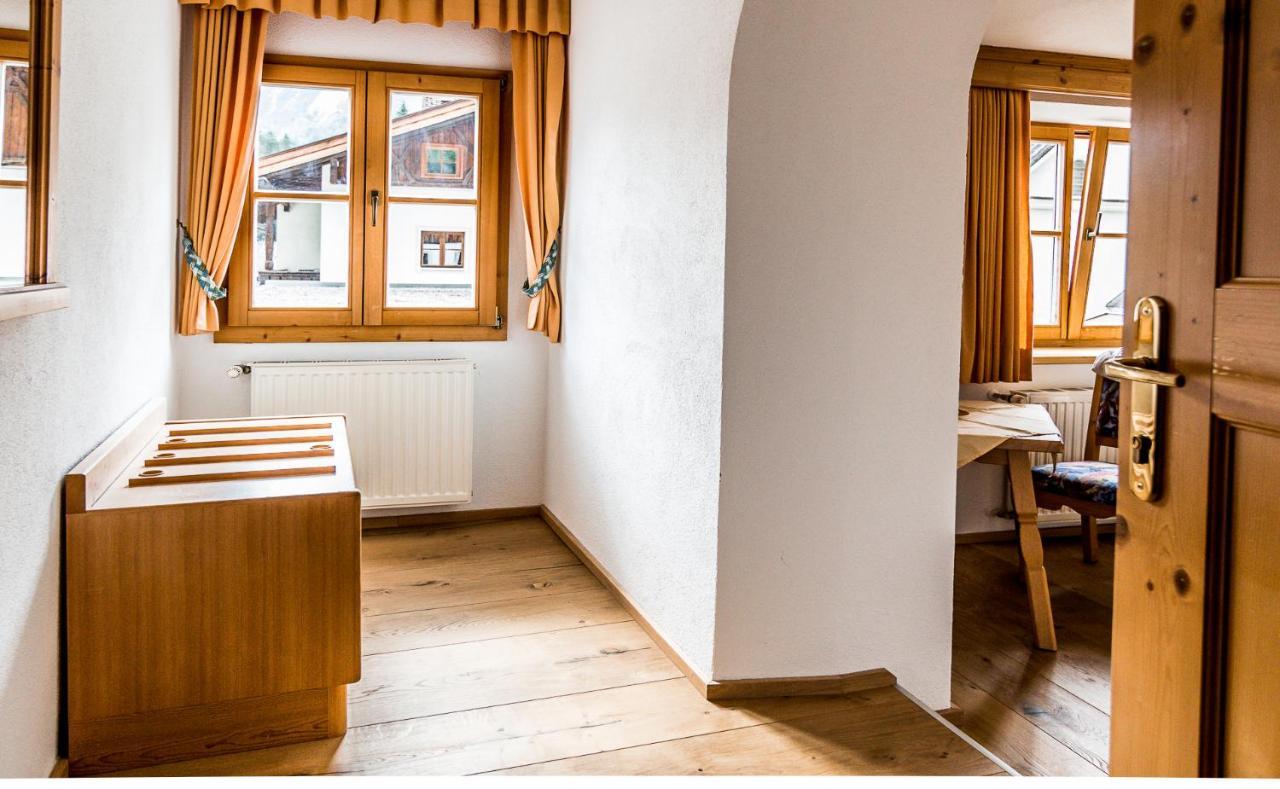Hotel Zum Goldenen Loewen ببيرفيير المظهر الخارجي الصورة